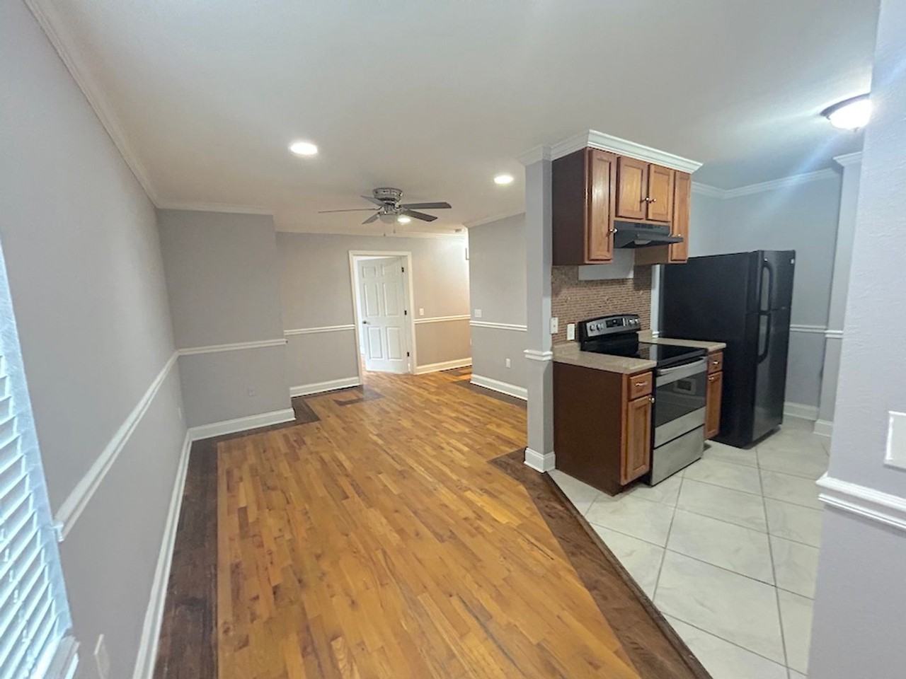 147 Albion St - Photo 3 of 13