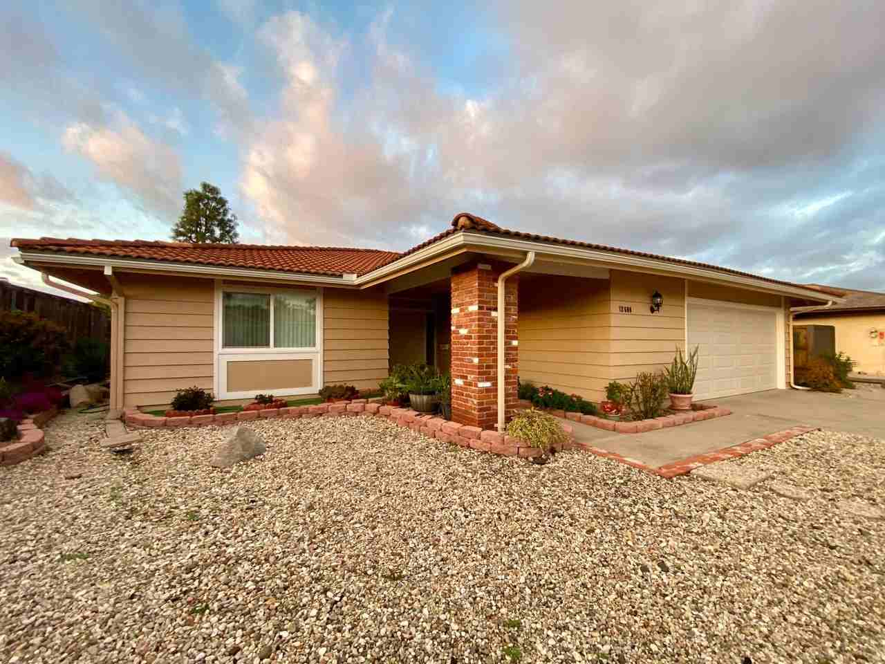 12608 Mantilla Rd - Photo 2 of 45