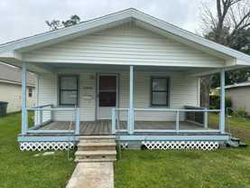 3202 Warren Ave - Photo 1 of 1