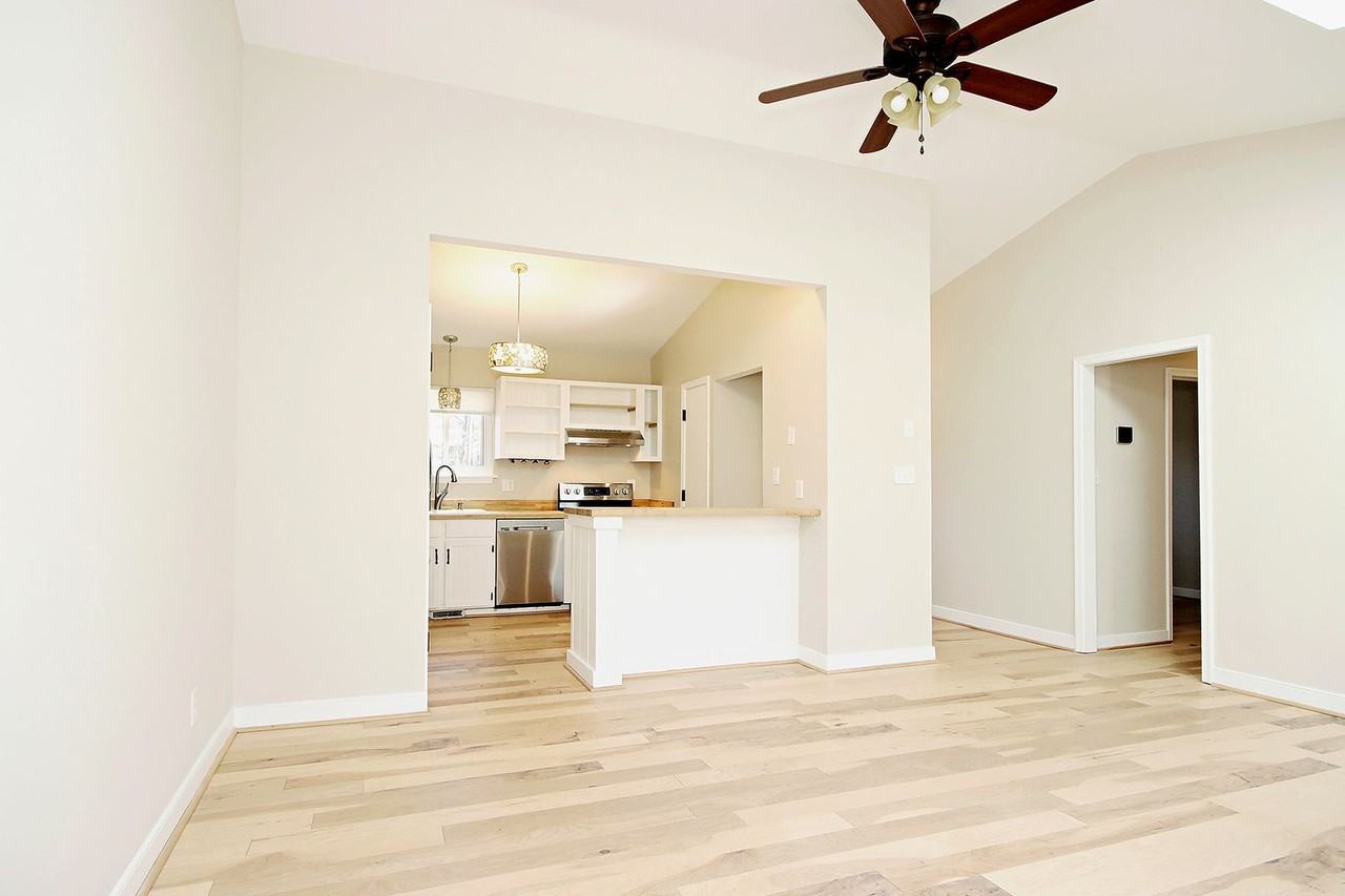 2608 Rio Mills Rd - Photo 2 of 31