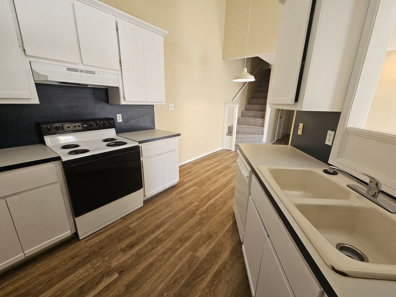 217 Monticello Rd - Photo 6 of 17