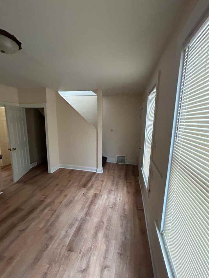 3377NPalmerK - Photo 2 of 4