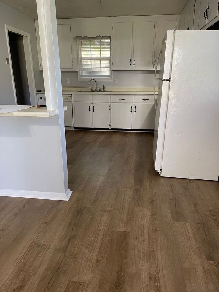 320 Edgewood Dr - Photo 7 of 23