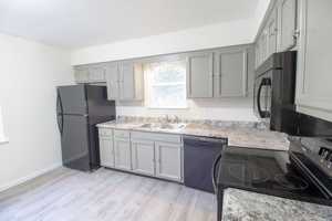 featured image of 1323 S Roseta Ave