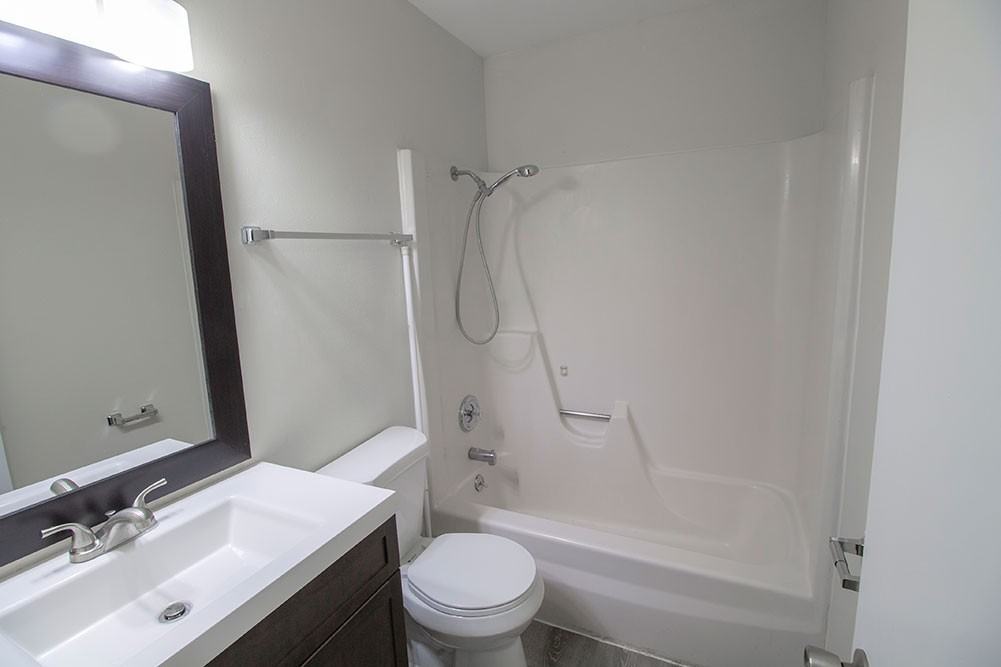 1323 S Roseta Ave - Photo 7 of 15