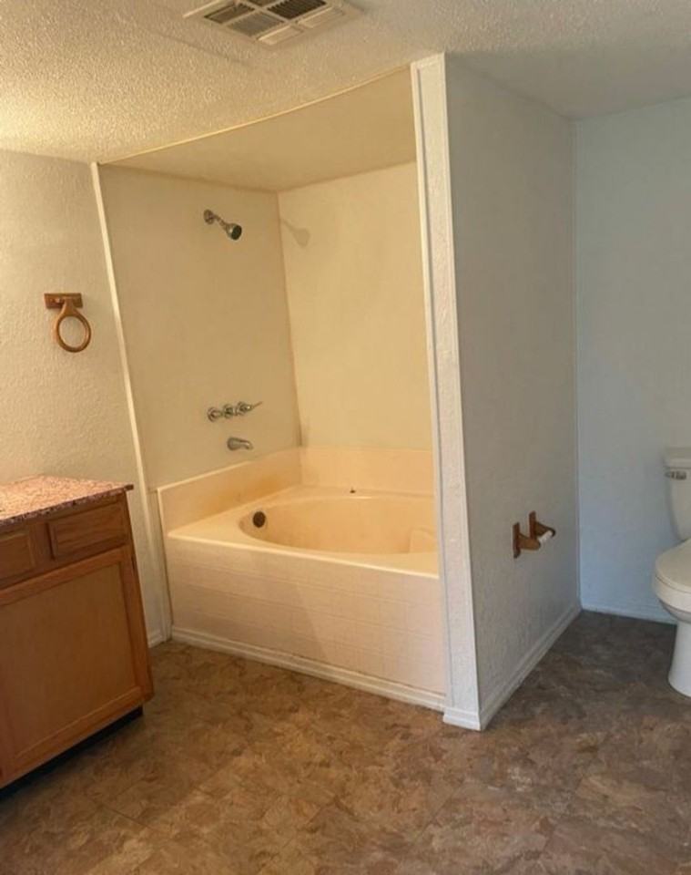 35229 Orange Grove Ln - Photo 5 of 8