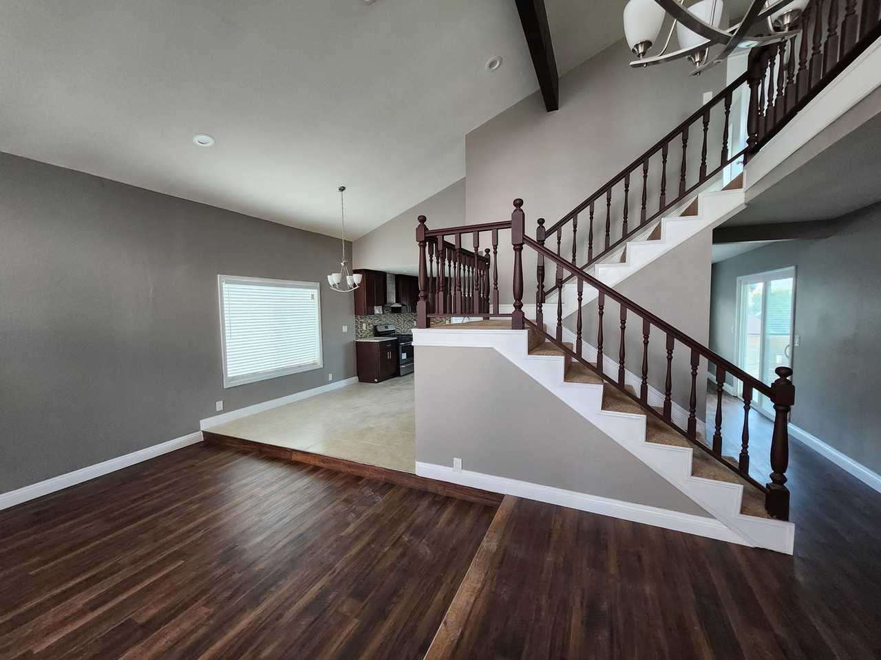 20193 Klyne St - Photo 2 of 19