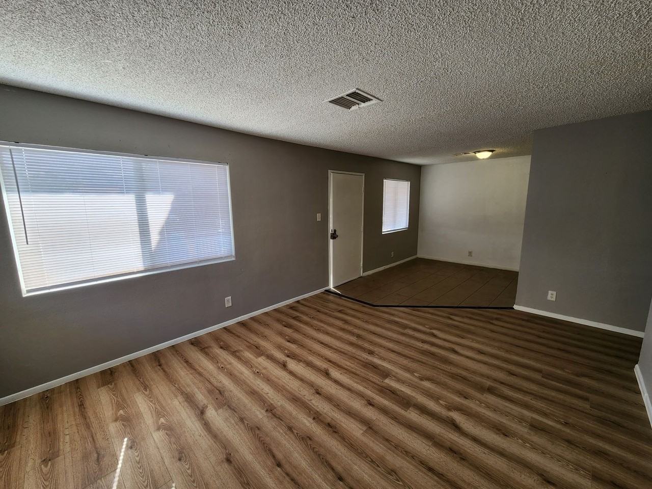 1705 Breckenwood Ct #4 - Photo 2 of 20