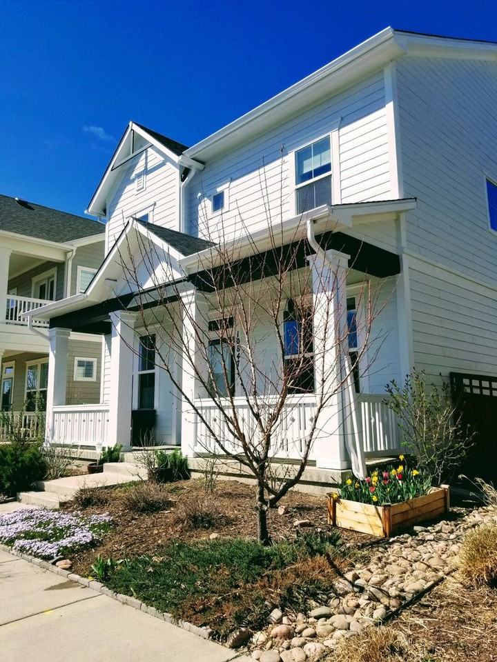 10847 E 26th Ave - Photo 2 of 34