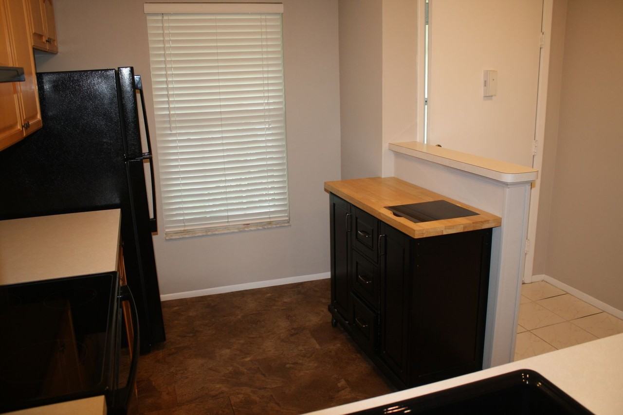 2949 Westmoreland Ct - Photo 4 of 18