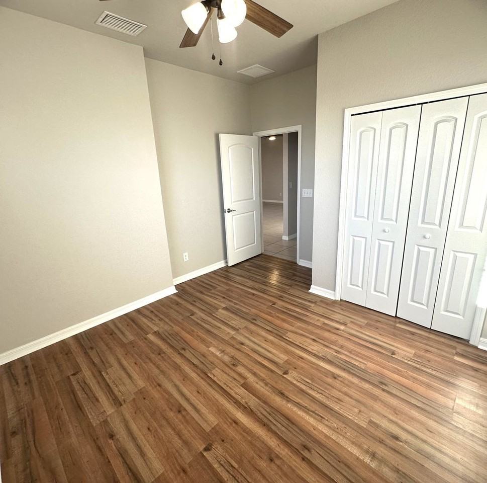 2430 Nw 7th Ave - Photo 6 of 20