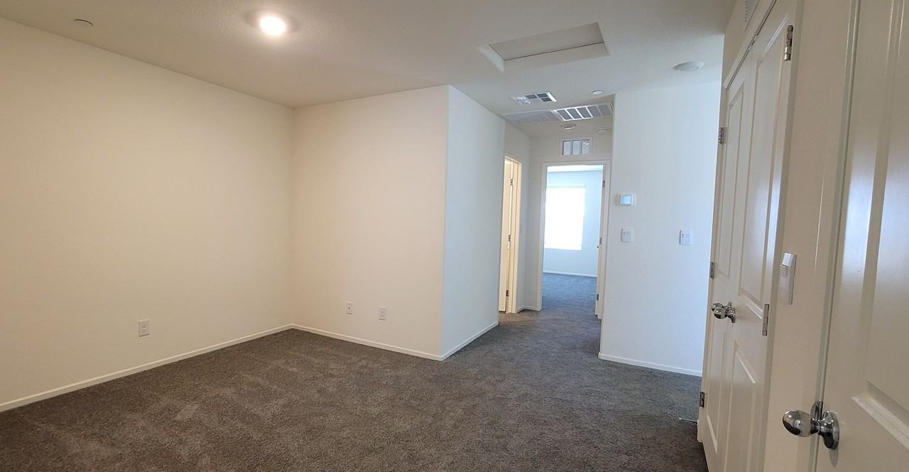 1900 Omaggio Vista Street - Photo 6 of 18