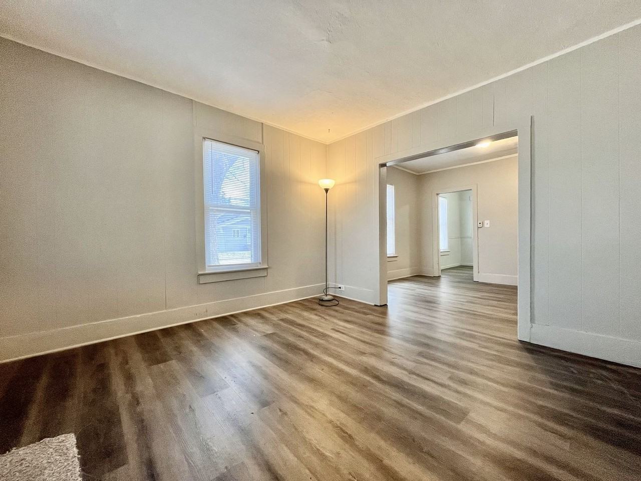 393 E Forest Ave - Photo 3 of 15