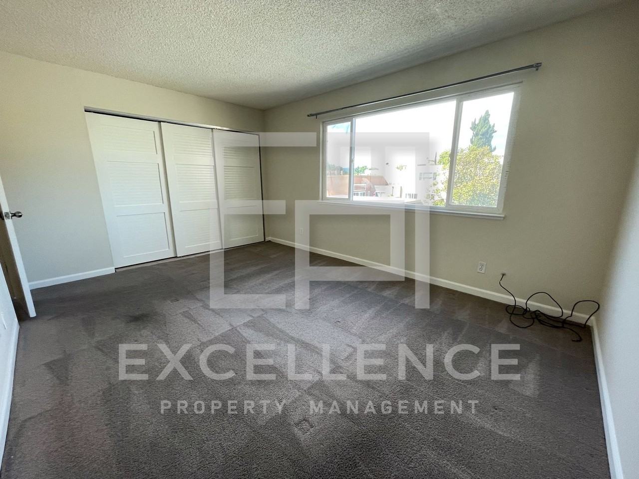 5086 Plaza Corona - Photo 6 of 16
