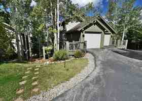 featured image of 734 E Anemone Trl