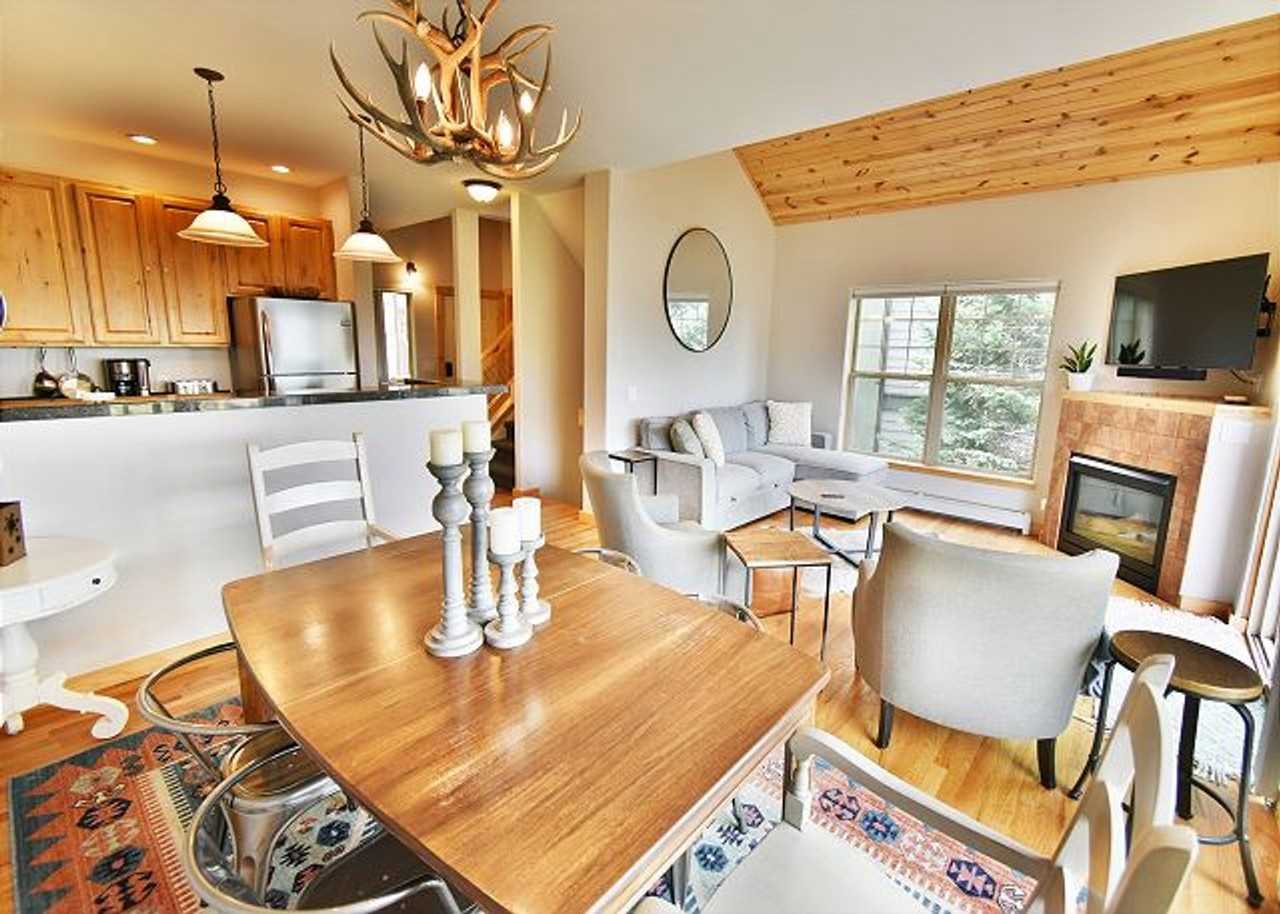 734 E Anemone Trl - Photo 2 of 32