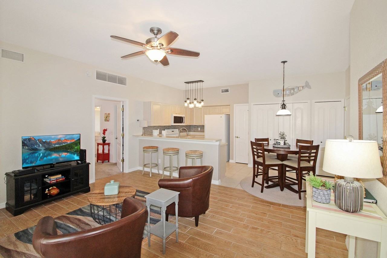 1103 L Pavia Blvd - Photo 3 of 16