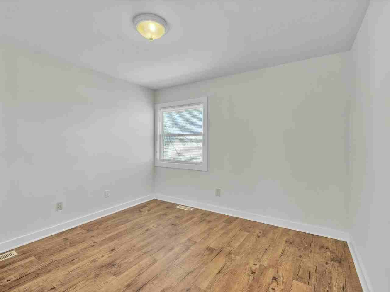 Maple Valley Townhomes - Photo 3 of 12