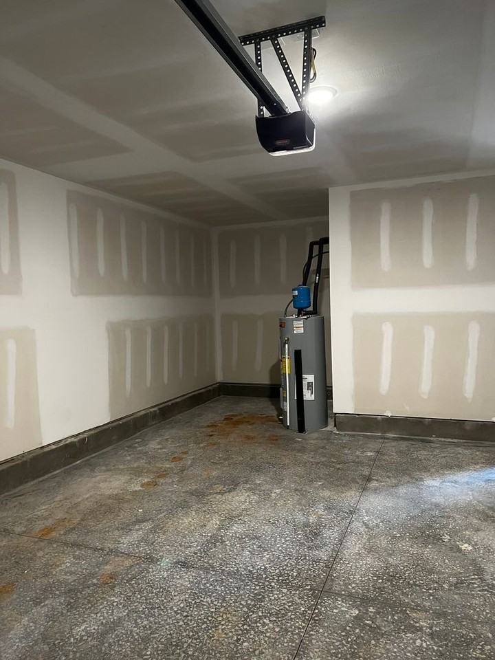 478 Superior Ct - Photo 5 of 30