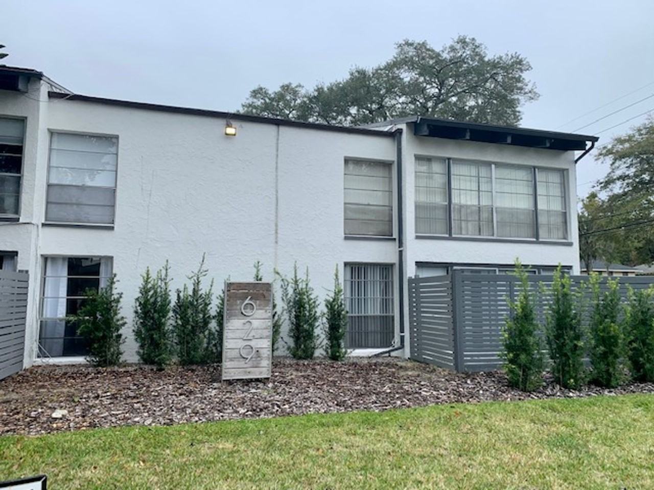 629 E Church St - Photo 2 of 12