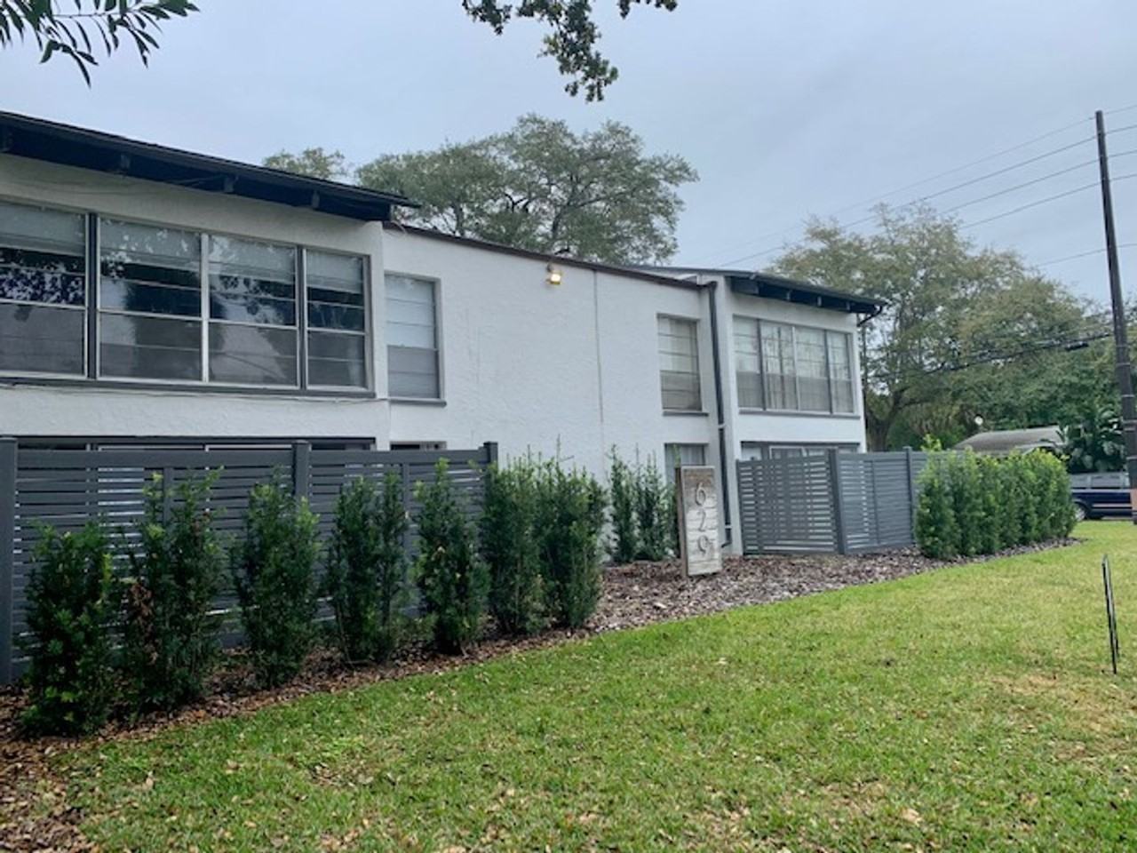 629 E Church St - Photo 3 of 12