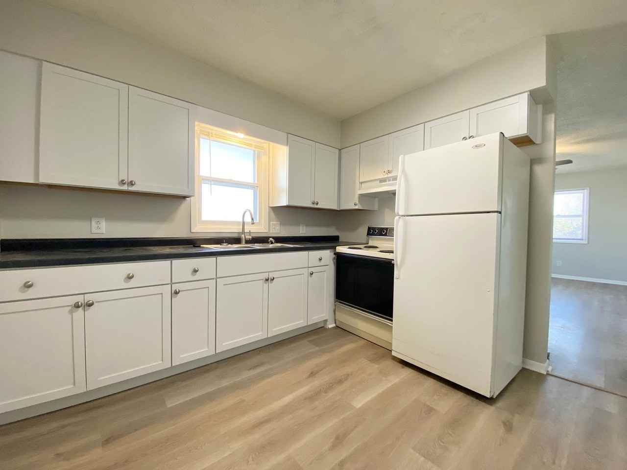 1101 N Baker - Photo 3 of 9