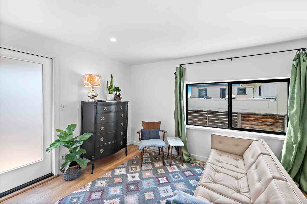 450 Ruby St - Photo 3 of 26