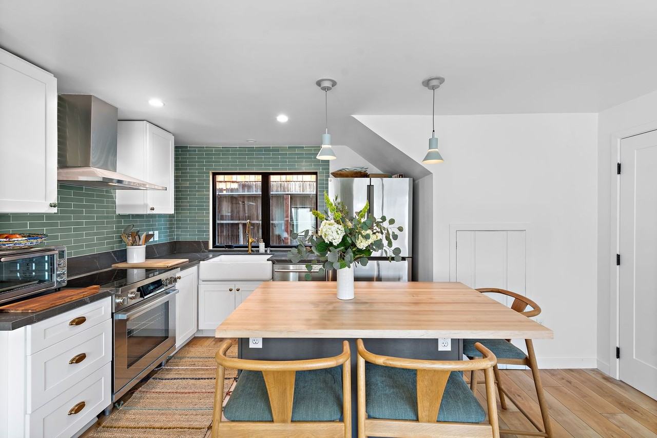 450 Ruby St - Photo 6 of 26