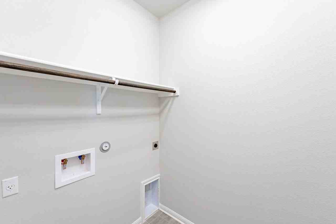 12411 Zenyatta Dr - Photo 7 of 22