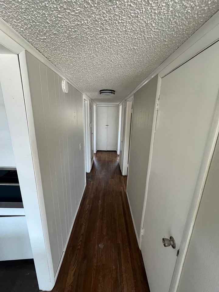 267 E 54th St N - Photo 7 of 24