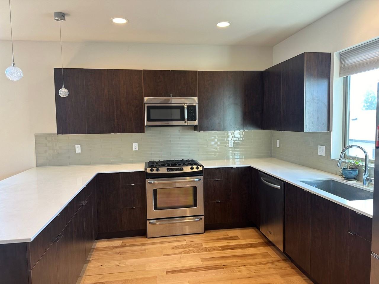 8837 Interlake Ave N #B - Photo 3 of 32