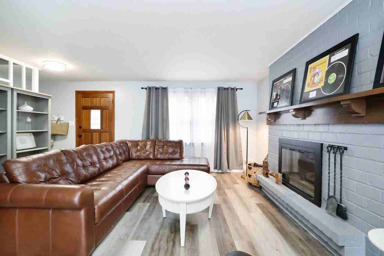 411 Timberwick Pl - Photo 6 of 38