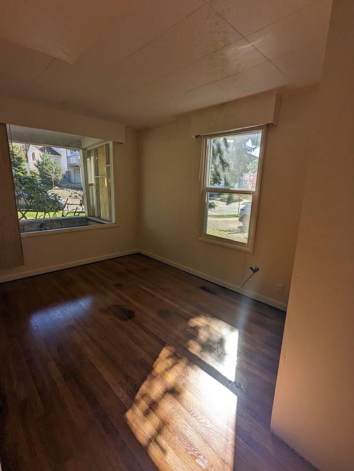 1108 12th St - Photo 7 of 23