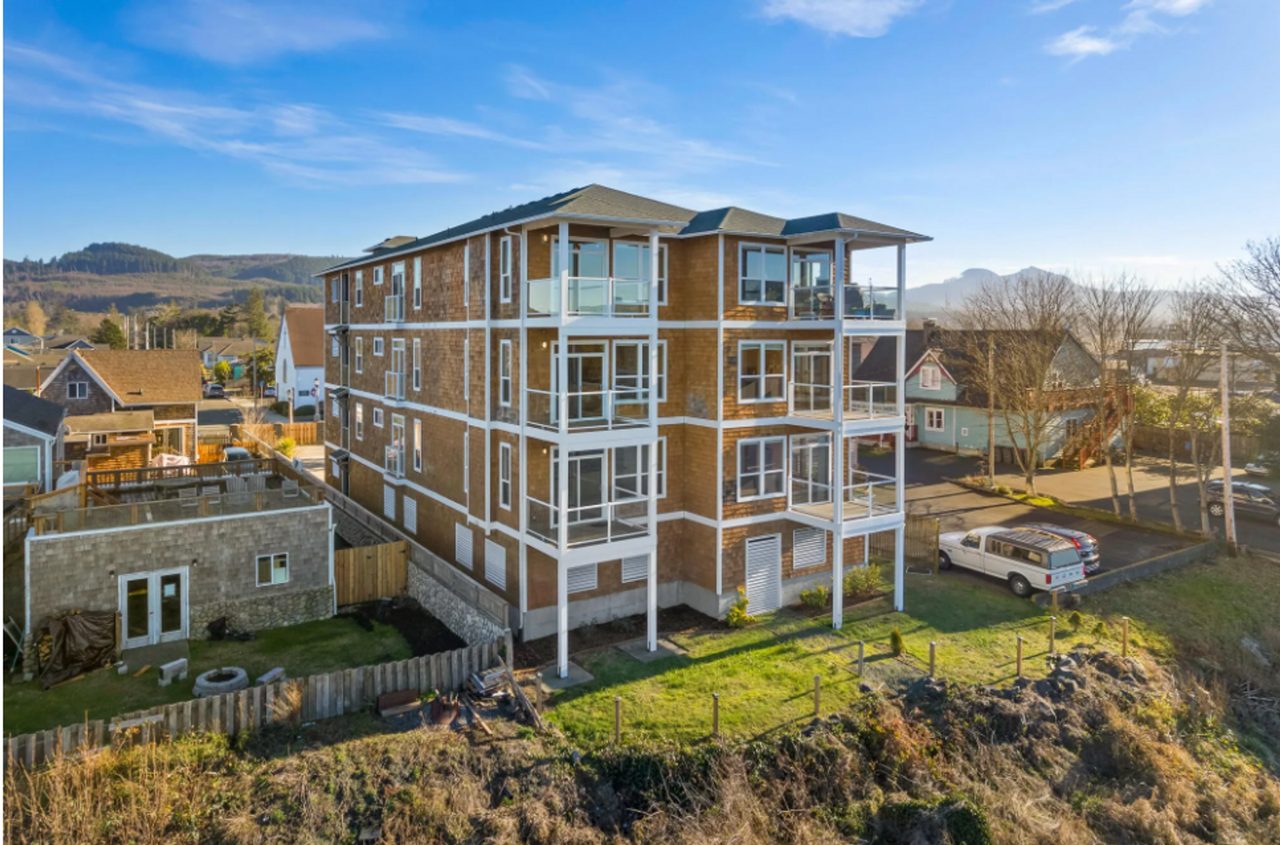 224 N Holladay Dr #301 - Photo 2 of 50