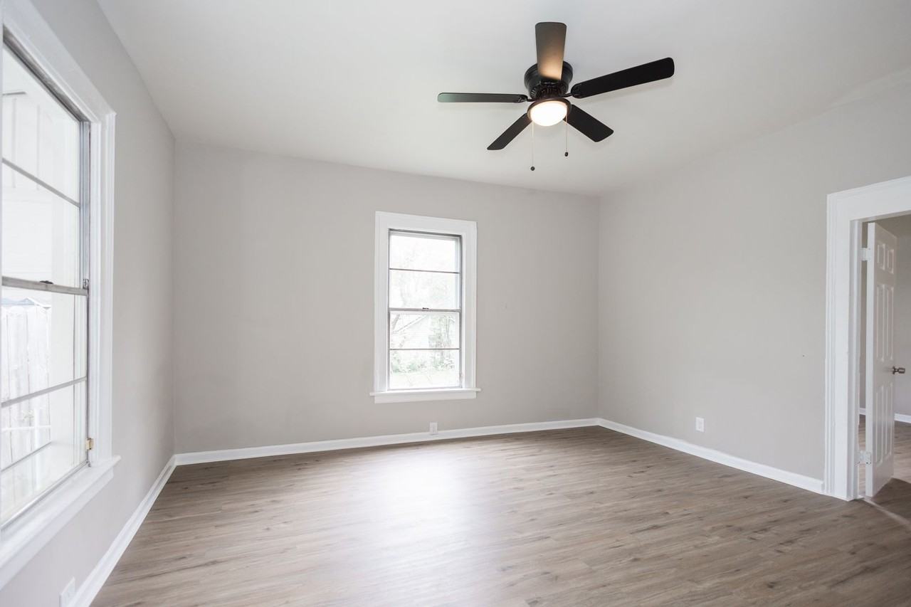 617 Wright St - Photo 5 of 26