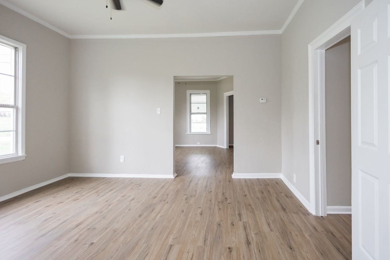 617 Wright St - Photo 7 of 26