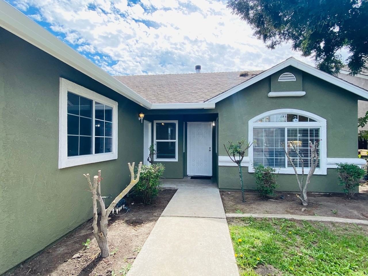 1690 Willow Park Way - Photo 2 of 26