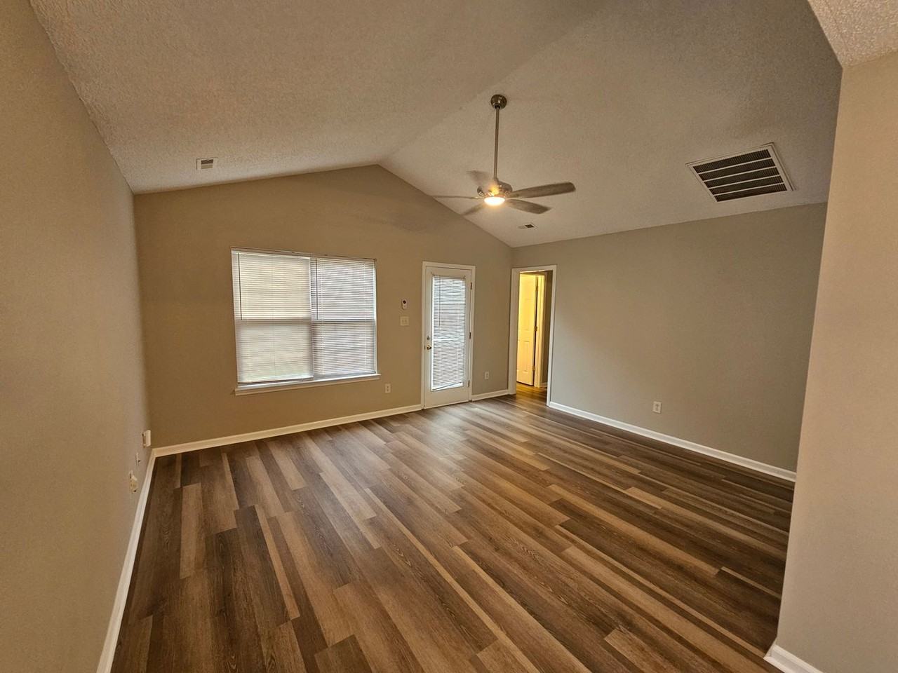 1330 Braveheart Ln - Photo 5 of 27