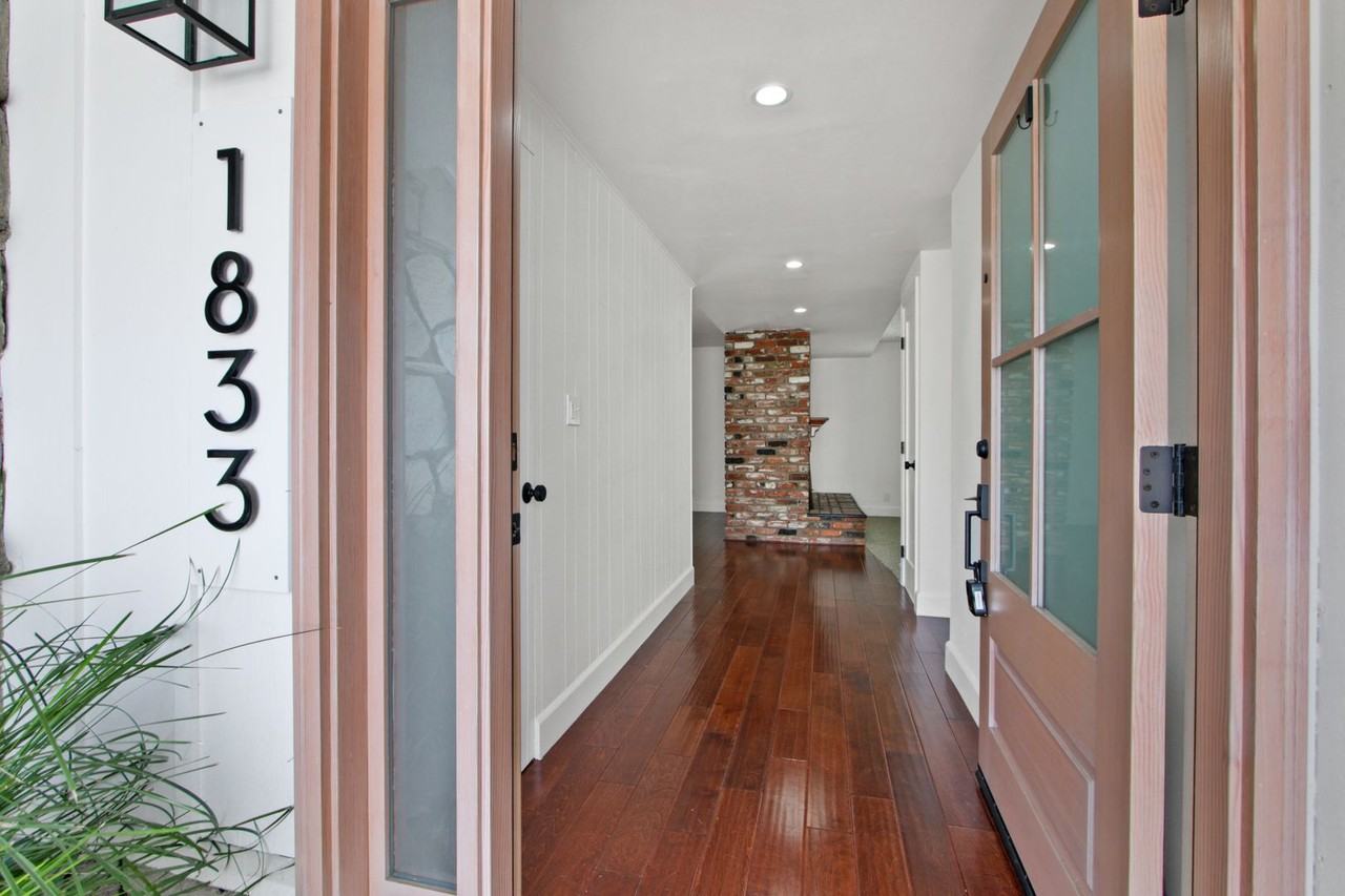 1833 Pitcairn Dr - Photo 3 of 19