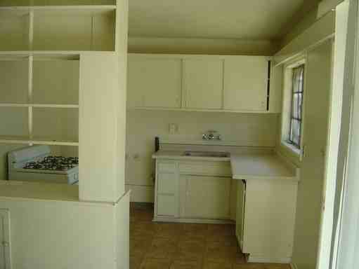 6687 Jerome St - Photo 3 of 7