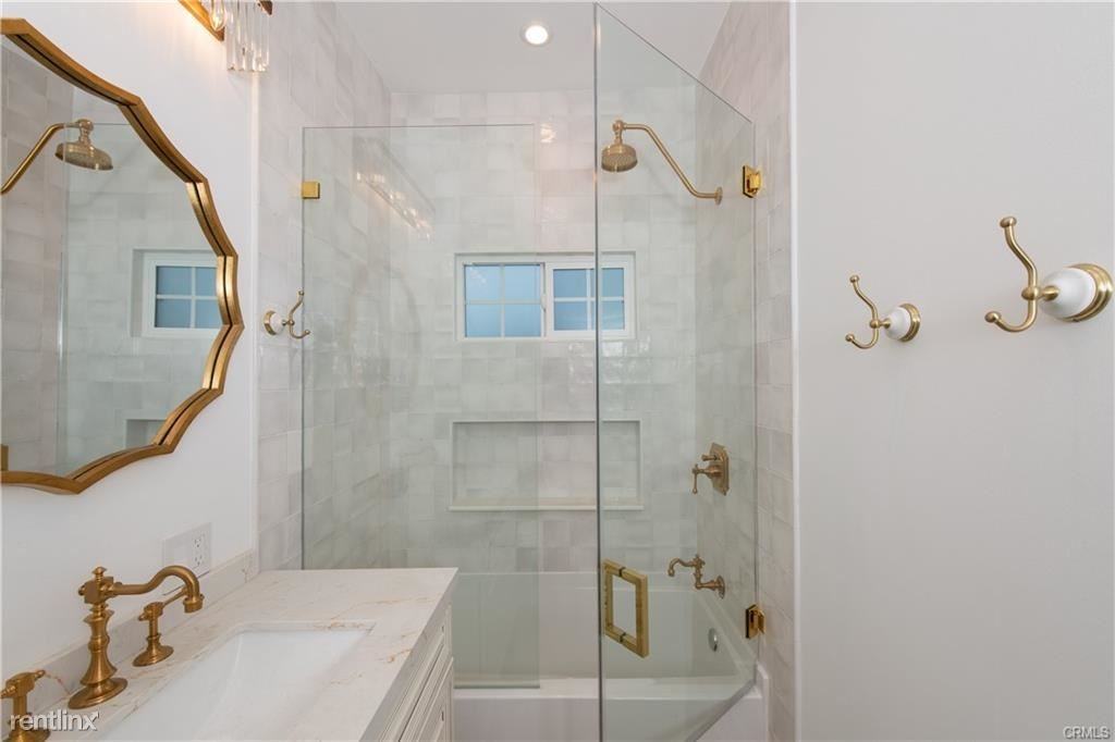 2317 Walnut Ave - Photo 2 of 12