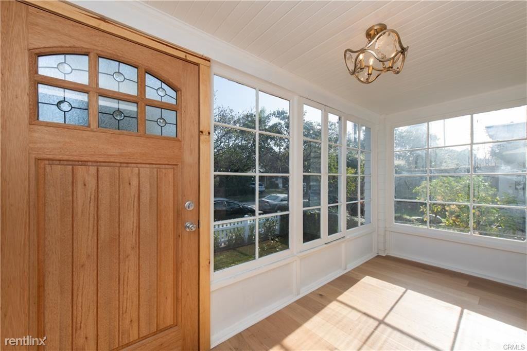 2317 Walnut Ave - Photo 3 of 12