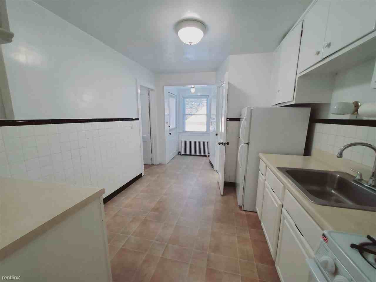 73 Oak Ridge St - Photo 2 of 6