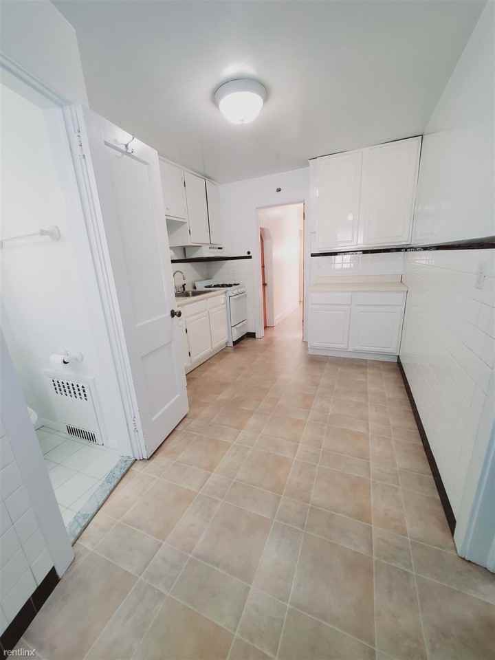 73 Oak Ridge St - Photo 3 of 6