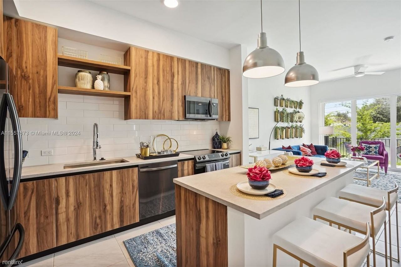 2095 W Atlantic Ave #B1 - Photo 3 of 29