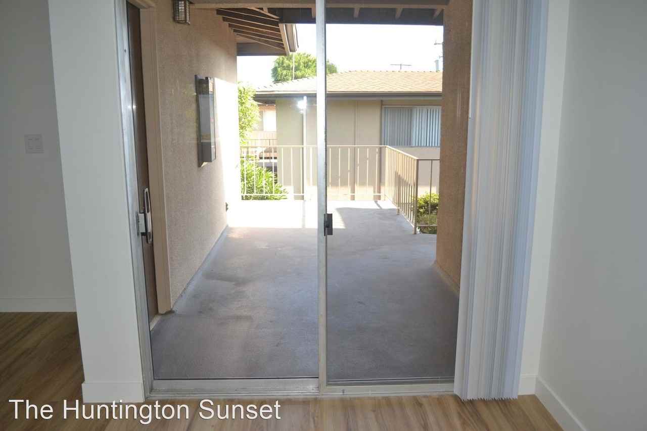 The Huntington Sunset - Photo 3 of 37