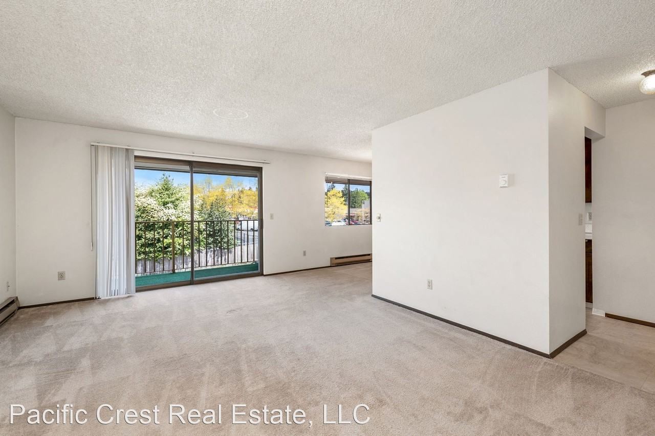 1520 NE 143rd St - Photo 3 of 17