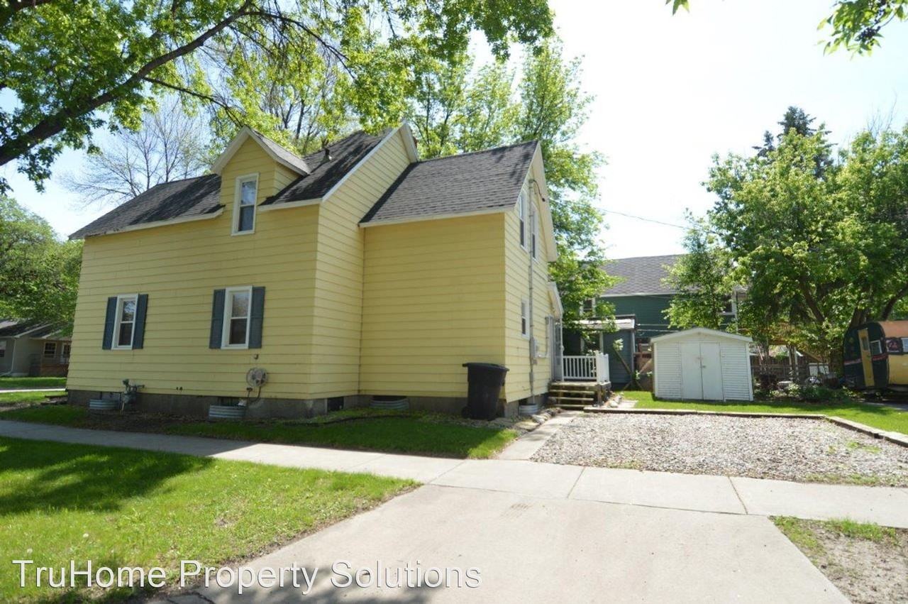 423 N 4th St - Photo 3 of 19