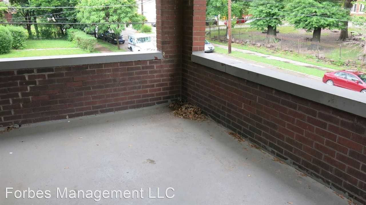222 S Winebiddle St - Photo 3 of 22