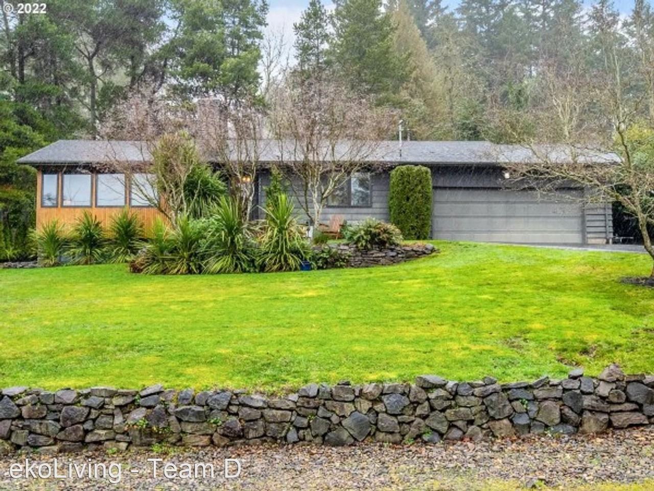 7725 Sw Miner Way - Photo 2 of 50